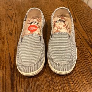 Roxy Women's Minnow Slip on Sneaker Shoe